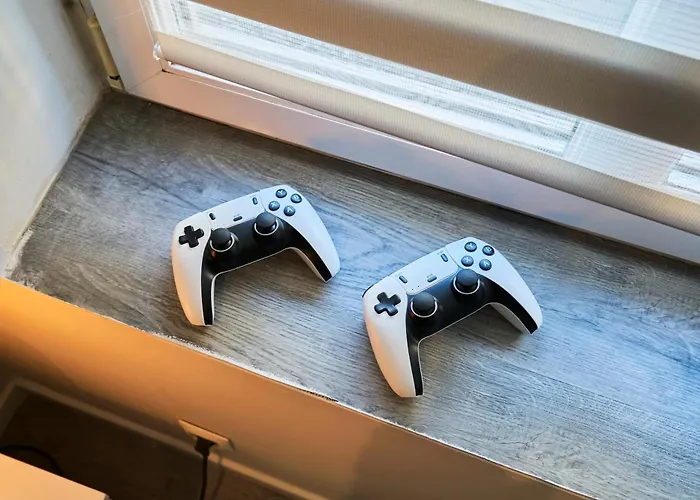 La Sister - Les Demeures D 'adrien *